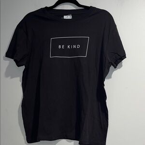 DOE Be Kind NWT tee